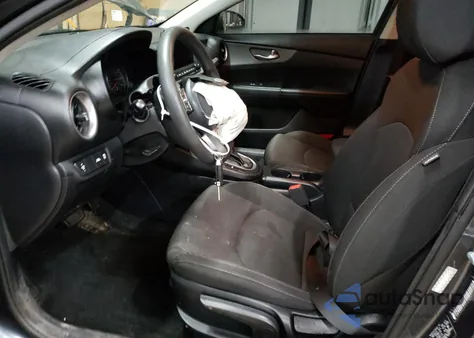 2021 Kia Forte Fe из США, поврежденный, VIN 3KPF24AD9ME372642